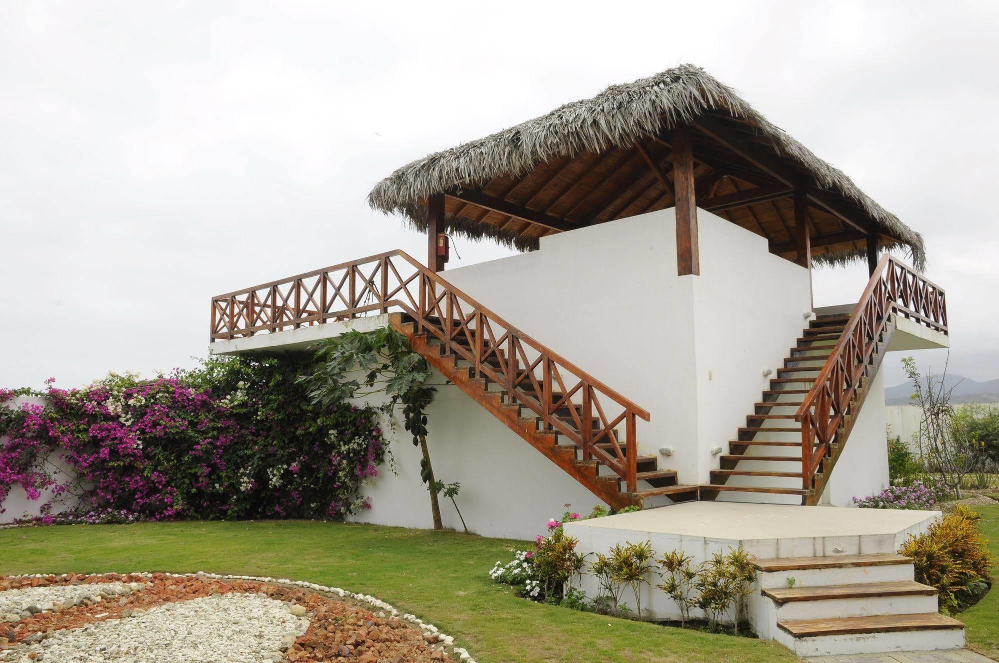 Hosteria Del Parque Machalilla Exterior photo